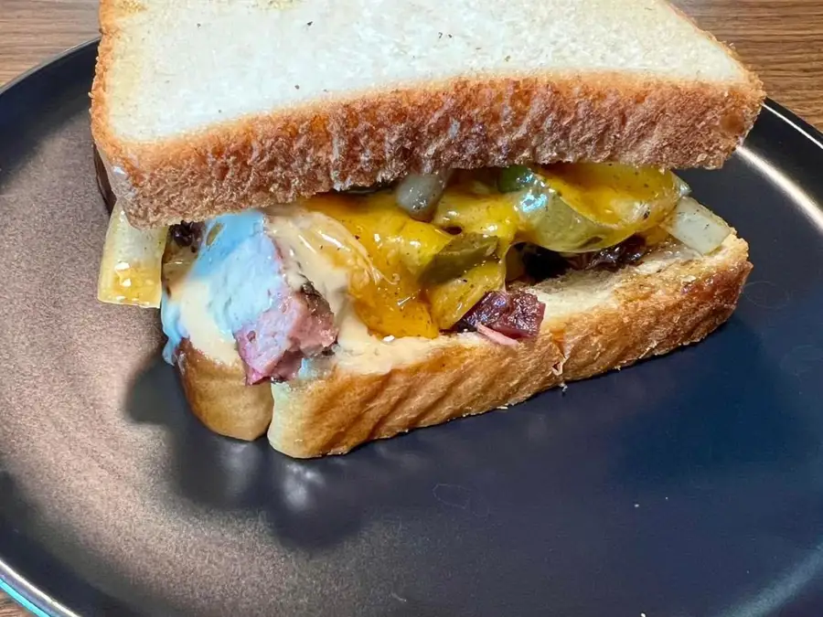 Deluxe sandwich